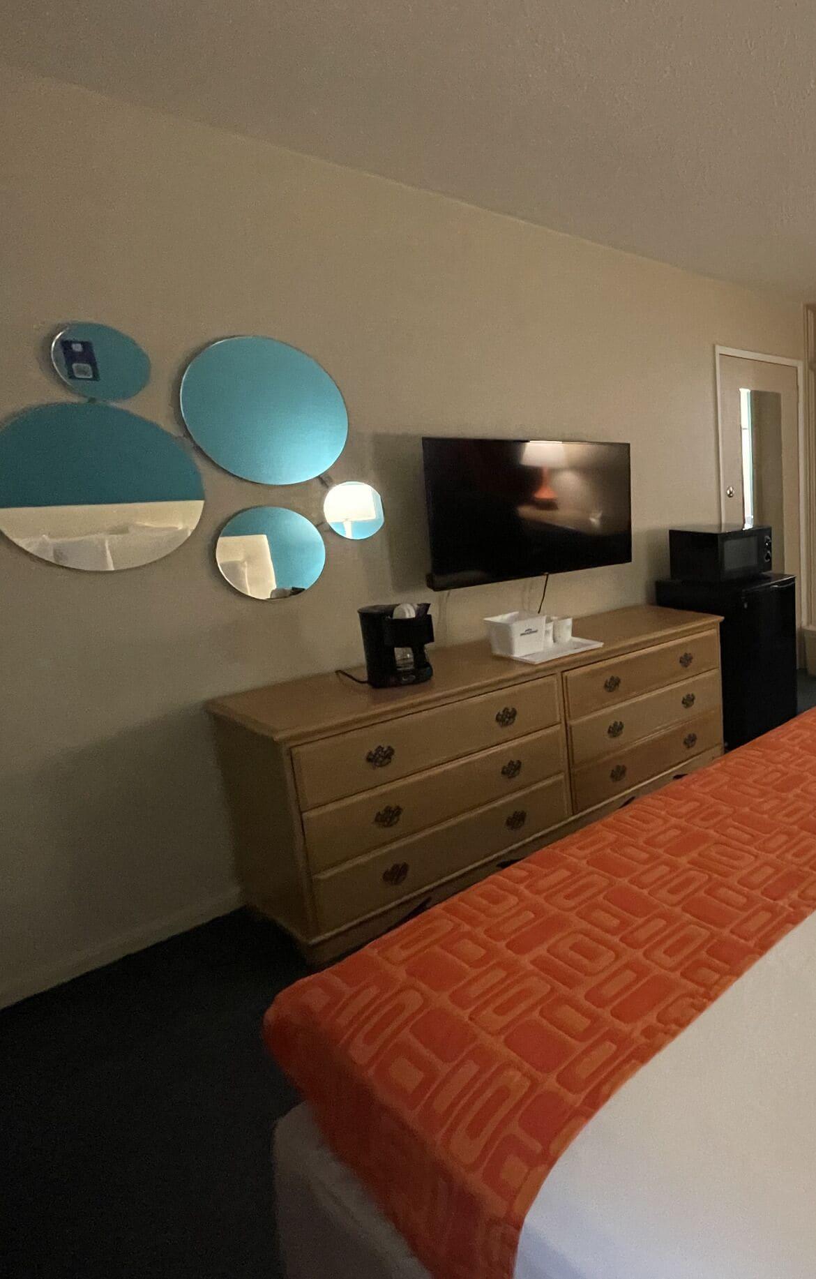 Howard Johnson By Wyndham Bakersfield Eksteriør billede